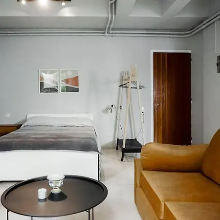 Lemon Garden ארגוס